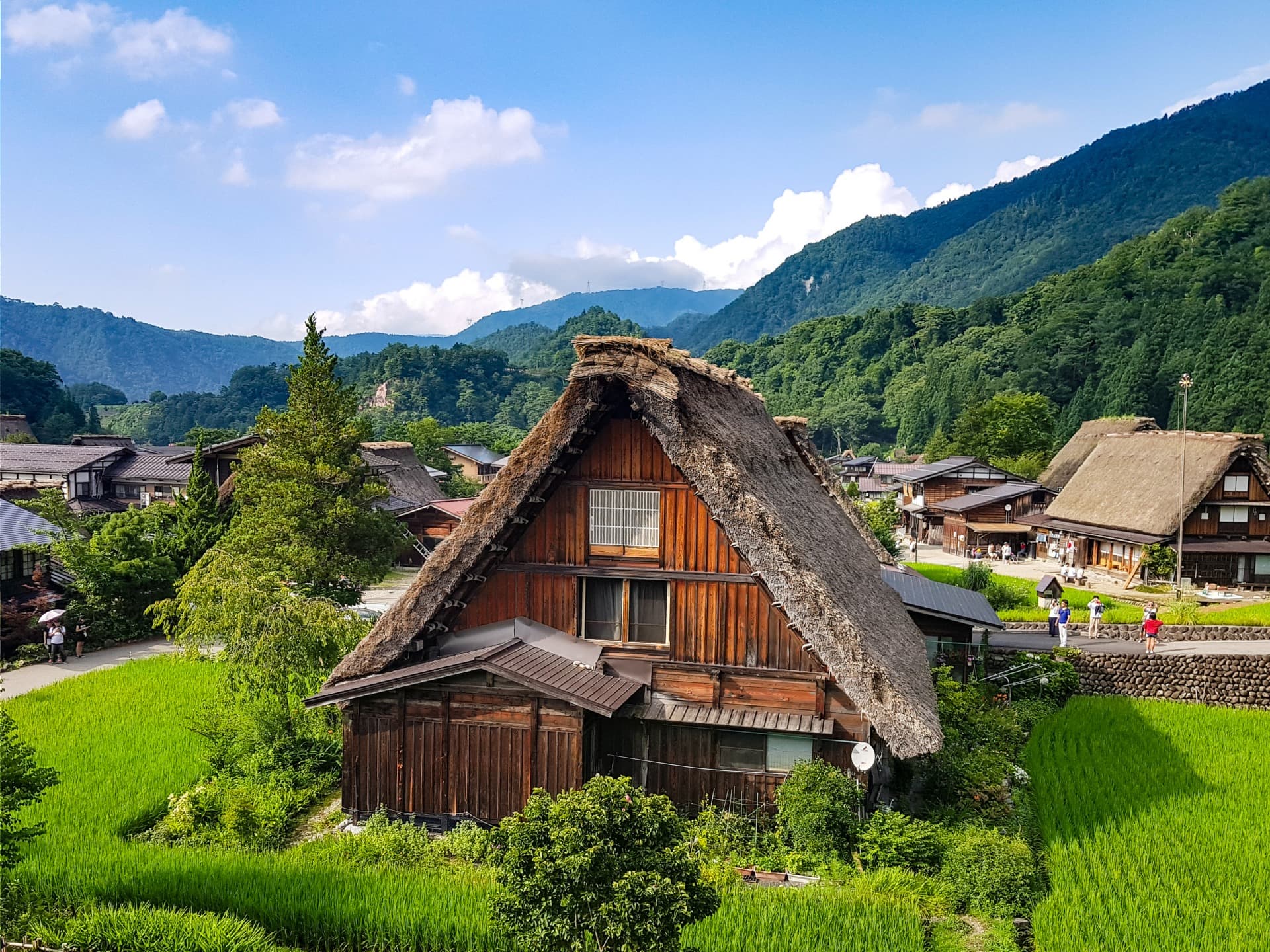 Die historischen Städte der japanischen Alpen
